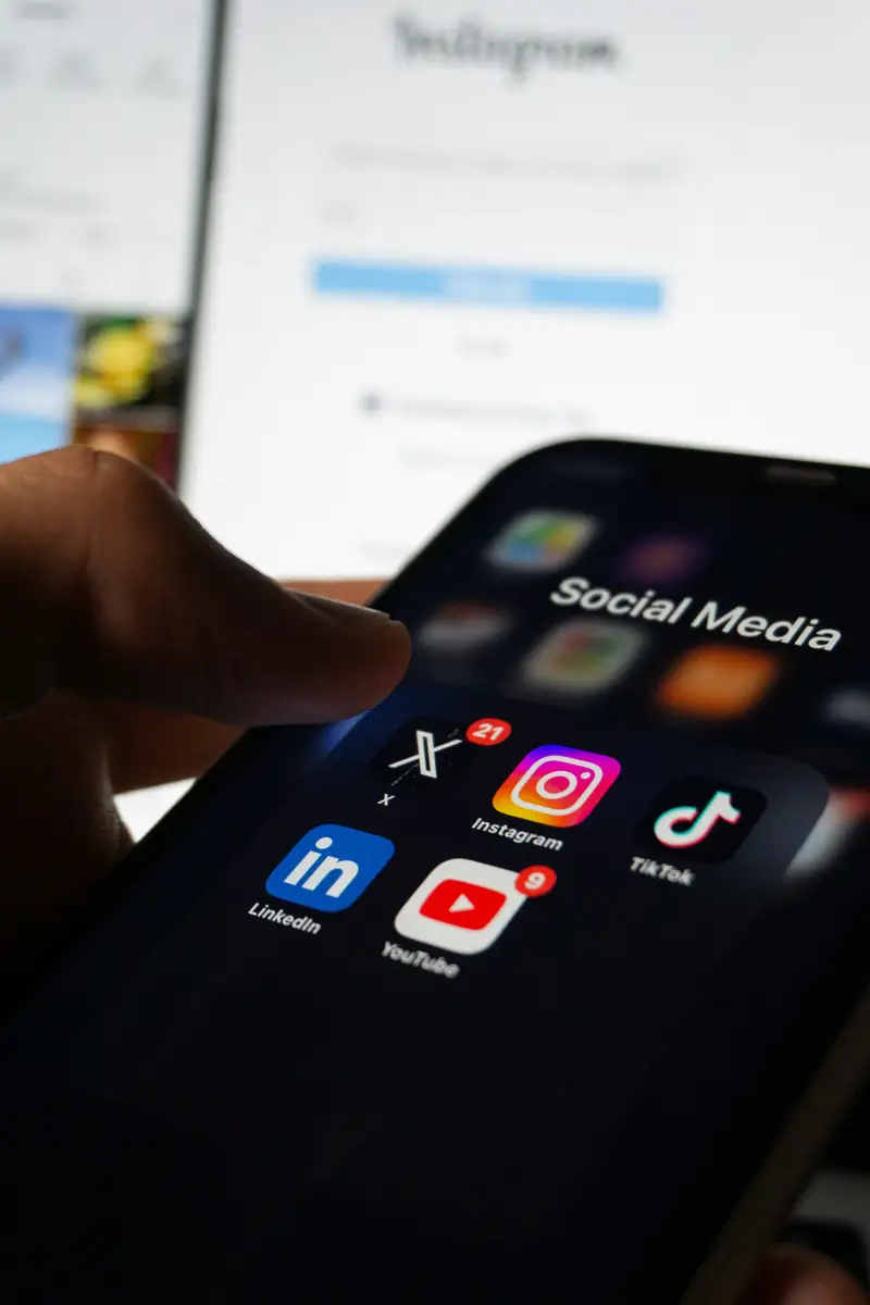 Réseaux sociaux sur un smartphone